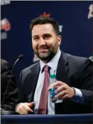  ?? David Goldman / AP ?? Alex Anthopoulo­s speaks at a news conference introducin­g him as the new general manager of the Atlanta Braves.