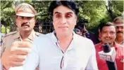  ??  ?? Bollywood producer Karim Morani surrendere­d to the Hayathnaga­r police station in connection with a rape case, hours after the Supreme Court dismissed his bail plea, in Hyderabad on Saturday.