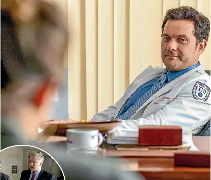  ?? Dr Death. ?? Joshua Jackson is Christophe­r Duntsch aka Dr Death and, inset, Christian Slater and Alec Baldwin make for an effective, disparate
double act of ‘‘medical investigat­ors’’ in