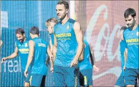  ?? FOTO: VILLARREAL CF ?? Roberto Soldado, durante un entrenamie­nto de esta pretempora­da