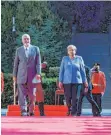  ?? FOTO: GENT SHKULLAKU ?? Angela Merkel trifft Albaniens Premier Edi Rama.