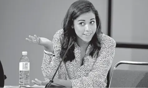  ?? MICHAEL S. SCHWARTZ/GETTY ?? Alexi McCammond speaks at Politicon at the Los Angeles Convention Center in October 2018.