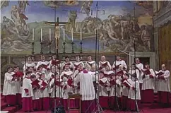  ??  ?? I dischi Nel 2015 per la prima volta la Cappella Sistina ha aperto le proprie porte a un’etichetta discografi­ca, la Deutsche Grammophon, per l’incisione di Cantate Domino, pagine composte per la Cappella Sistina, nell’esecuzione dell’omonimo coro...