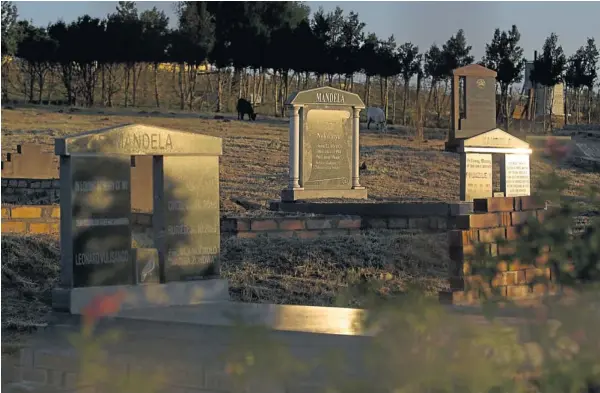  ?? Picture: REUTERS ?? The Mandela family graveyard near the home of former South African president Nelson Mandela in Qunu in the Eastern Cape