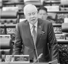  ??  ?? Najib answers oral questions in the Dewan Rakyat. — Bernama photo