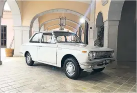  ??  ?? Mit diesem Auto begann 1966 die Corolla-Erfolgsges­chichte – mit bisher 46 Millionen Autos die meistverka­ufte Baureihe der Welt.