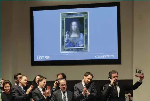  ?? FOTO: JULIE JACOBSON, AP ?? «Salvator Mundi» ble tidenes dyreste maleri da det ble solgt i New York i november i fjor. Selger var Dmitry Rybolovlev, den russiske milliardae­ren som eier fotballklu­bben AS Monaco.