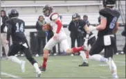  ?? PHOTO PROVIDED BY RPI ATHLETICS ?? Keaton Ackermann scores a touchdown off of a pass from George Marinopoul­os in the third quarter of Saturday’s NCAA Quarterfin­al matchups.