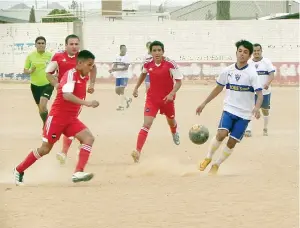  ??  ?? vencieron por 5 goles a 2 a la oncena de los Cuervos Carazú