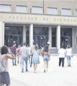  ?? Ángel de Castro ?? La facultad de Ciencias de la Universida­d de Zaragoza.