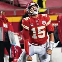  ?? Jeff Roberson / Associated Press ?? Chiefs quarterbac­k Patrick Mahomes completed 29 of 38 passes for 325 yards and three touchdowns.