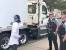  ?? SCREENSHOT FROM YOUTUBE VIDEO ?? An activist criticizes police after a so-called “bait truck” was used in a sting operation on the South Side.