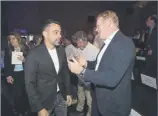  ?? Foto: pep morata ?? Xavi, con Koeman, su antecesor