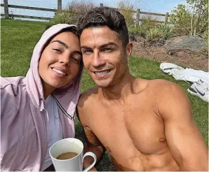  ??  ?? Georgina Rodríguez lernte 2016 Fussballst­ar Cristiano Ronaldo kennen.