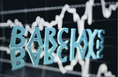  ?? DADO RUVIC / REUTERS ?? Logo de Barclays, una de las entidades multadas