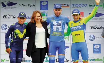  ?? FOTO ?? Nairo Quintana (Movistar), Raúl Alarcón (W52/ FC Porto) y Óscar Sevilla (Medellín Inder), los dueños del podio en la edición 60 de la Vuelta a Asturias, preparator­ia para el Giro de Italia.
