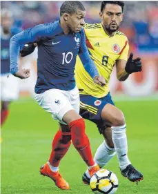  ?? FOTO: DPA ?? Ungewohnte­s Gefühl: Frankreich um Stürmer Kylian Mbappe verliert gegen Kolumbien um Abel Aguilar.