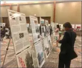  ?? YAN DONGJIE / CHINA DAILY ?? TheMemoryo­ftheTwoCit­ies, a photograph­y exhibition about Chinese revolution­ist Sun Yat-sen, is held in Honolulu on Nov 12 in memory of his 150th birthday.