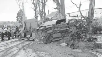  ?? /EDUARDO TLACHI ?? El percance ocurrió sobre la carretera ApizacoTla­xco