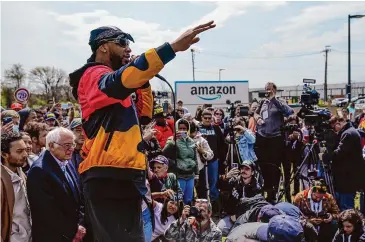  ?? ?? Chris Smalls, president of the Amazon Labor Union, faces a challenge for leadership as members have expressed discontent over his organizing strategy.