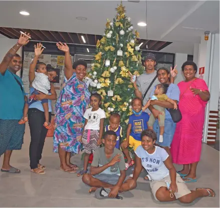  ?? Photo: Mereleki Nai ?? Customers at the Christmas Tree inside the My FNPF Centre at Nadi Town.