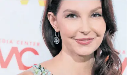  ??  ?? Ashley Judd. Fue de las primeras en denunciar a Harvey Weinstein. Se quebró en una nota con la ABC.