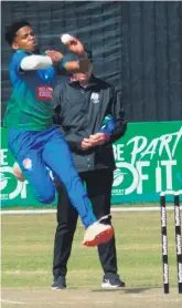  ?? ?? Khwezi Gumede bagged two wickets for the Badgers.