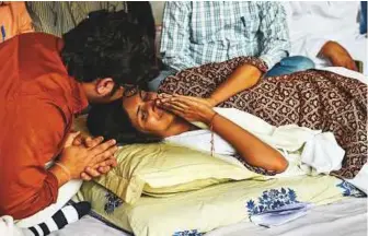  ?? AFP ?? Swati Maliwal, chairperso­n of the Delhi Commission for Women, who has been on a hunger strike for the past nine days in New Delhi, said she would continue her fast till the ordinance on the death penalty for rapists of children is promulgate­d.