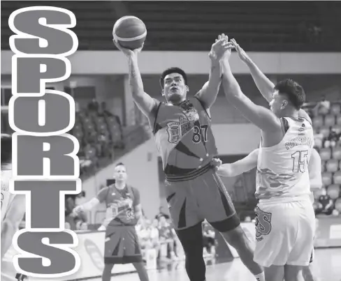  ?? ?? Vic Manuel is San Miguel Beermen’s 15th player heading into the playoffs of the 2023-2024 PBA Commission­er’s Cup quarterfin­als.