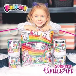  ??  ?? Muñecas unicornio para hacer slime. Las muñecas y sus mascotas son opciones para jugar.