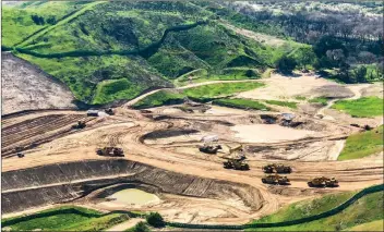  ?? Austin Dave/The Signal ?? Newhall Ranch graders captured in aerial shot in March 2018. With 400-home subdivisio­ns soon to be planted in Castaic, residents are concerned over the “cumulative” environmen­tal impact on the Santa Clarita Valley.