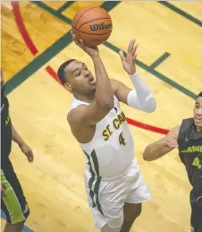  ?? DAX MELMER FILES ?? Jesiah Deerr won St. Clair's male Mason Macdonald Graduating Athlete of the Year Award, setting a record for three-point shots.