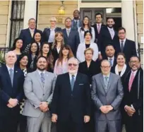  ?? FUENTE EXTERNA ?? Formación. El embajador en Washington, José Tomás Pérez, y el embajador Manuel Morales Lama, junto a los líderes visitantes.