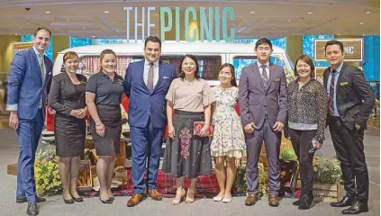  ??  ?? (From left) Makati Shangri-La assistant director for F&B Jonathan Lallemand, Inagiku service manager Tin Agay and Summer Palace operations manager Agnes Chuah with Makati Shangri-La executive assistant manager for F&B Andrew Zarzosa, director of...
