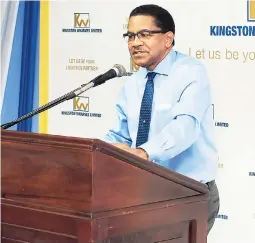  ?? CONTRIBUTE­D ?? Grantley Stephenson, CEO, Kingston Wharves Limited, addresses the investor briefing and tour showcasing the company’s existing and planned logistics capabiliti­es.