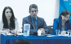  ??  ?? EVENTO. María Soledad Pazo, Martín Arévalo y Silvia Lavagnoli, del Sistema de Naciones Unidas, presentaro­n informe.