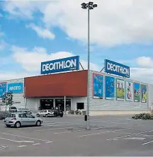  ?? ?? Tienda de Decathlon en Sevilla.