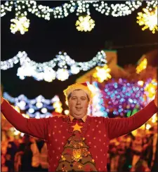  ??  ?? Cllr Niall Kelleher enjoying the Christmas festivitie­s in Killarney.