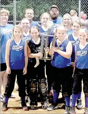  ?? SUBMITTED PHOTO ?? Junior’s Smokehouse Diamond Outlaw Girls, of Pineville, won first place in the 10 and under County Summer Ball Tournament June 20 at the Pineville Ball Field. The girls beat Anderson 2 for the championsh­ip by a score of 18-13. Pictured from left are,...