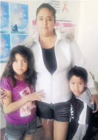  ?? Fotos: Santiago Flores Palomino y Luis Armando Espinosa Prado ?? Sonia Vázquez Suacedo, directora del Grupo Unido de Madres Solteras (GUMSAC), con sus hijos. /