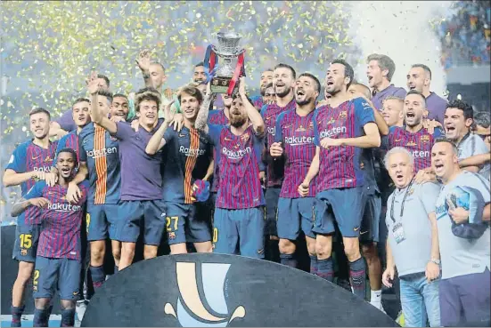  ?? JON NAZCA / REUTERS ?? La Supercopa de España ha sido el primer título del Barça 2018-2019