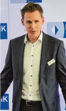  ?? Foto: Manfred Dittenhofe­r ?? Sprach in seinem Vortrag beim IHK Wirtschaft­sempfang in Ingolstadt auch über sei ne Zeit als Spitzenath­let: Frank Busemann.