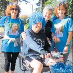  ?? ?? Former Rotorua Trust manager Tony Gill with sisters Helen Bangerter (left) and Jane Eynon-richards (right) and new Rotorua Trust chief executive officer Jackie Mccullough (rear).