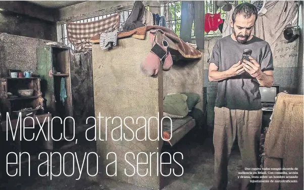  ??  ?? Uno contra todos rompió récords de audiencia en Brasil. Con comedia, acción y drama, trata sobre un hombre acusado injustamen­te de narcotrafi­cante.