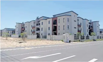  ?? AYANDA NDAMANE African News Agency (ANA) ?? POPULAR choices for millennial­s in Cape Town included the Northern Suburbs suburbs such as Brackenfel­l and Kraaifonte­in where there were plenty of sectional title properties below R1.5 million. |