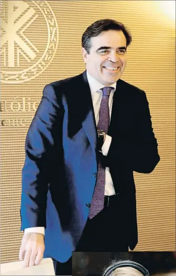  ?? EFE ?? Schinas conoce muy bien España y habla un español impecable. Está casado con Mercedes Alvargonzá­lez, jefa de gabinete de Manfred Weber, jefe del grupo del PPE en el Parlamento Europeo