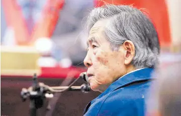  ??  ?? Condena. Fujimori seguirá enfrentand­o, además, un nuevo juicio por el asesinato de seis peruanos por el mismo grupo de militares que ejecutó a las 25 víctimas por las que había sido condenado en 2009.