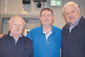  ?? (Pic: John Ahern) ?? Publican Tom Aherne, who hosted a coffee morning in aid of Fermoy Tidy Towns last Saturday, pictured with two personal friends, Cllr Frank O’Flynn and former Fermoy town councillor, John Murphy.