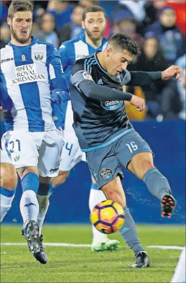  ??  ?? GOLEADOR. Lemos fue el encargado de marcar el primer gol celtiña.