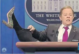  ??  ?? Melissa McCarthy. En su parodia del trumpista Sean Spicer.